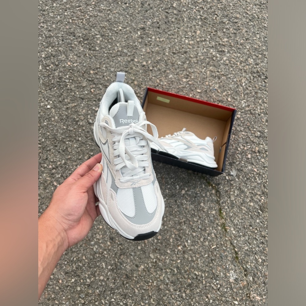 Reebok sneakers style AR30246